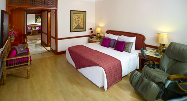 GRT-Grand
-chennai-honeymoon-suite-room